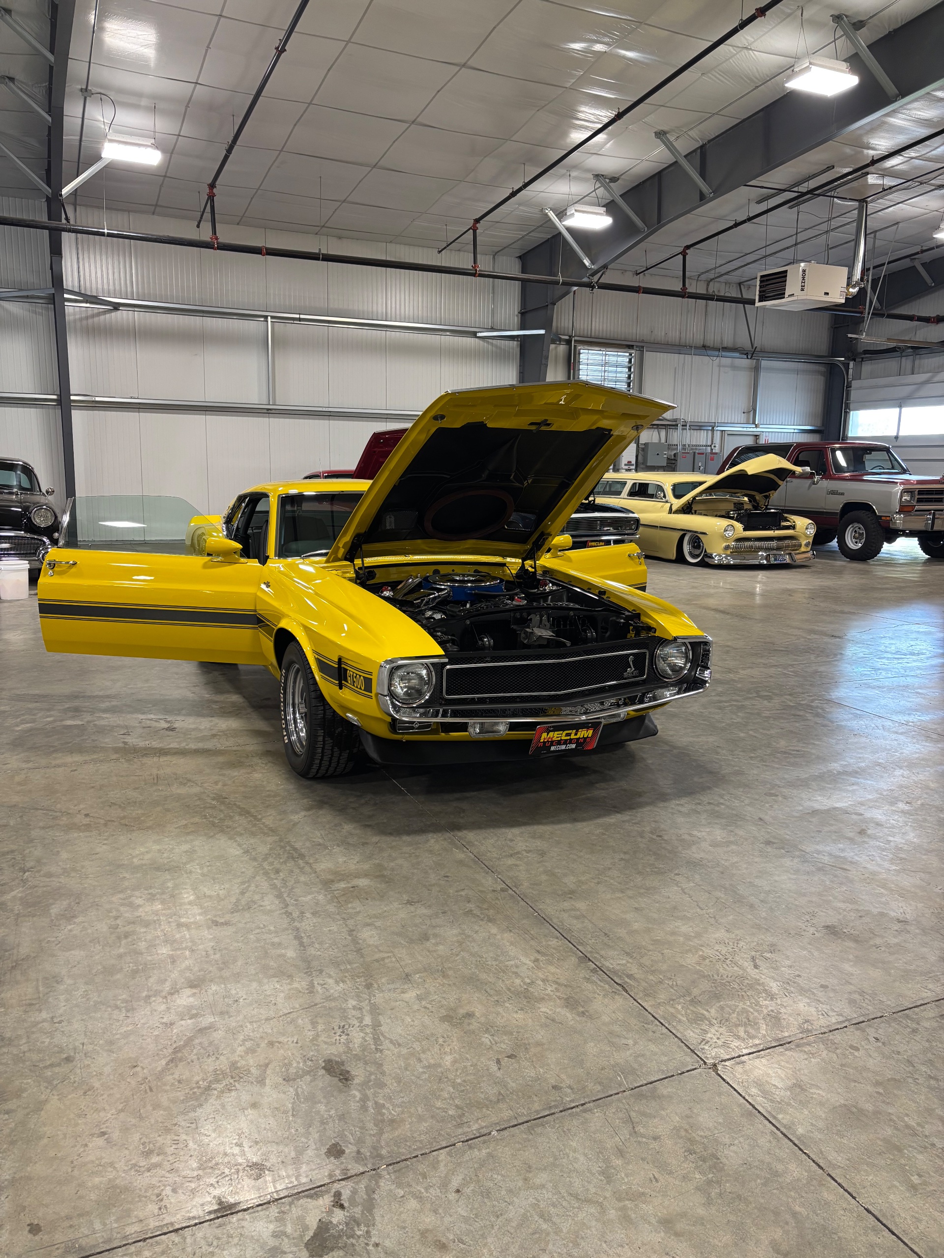 1970 Ford Mustang GT 500 Fastback thumbnail 3