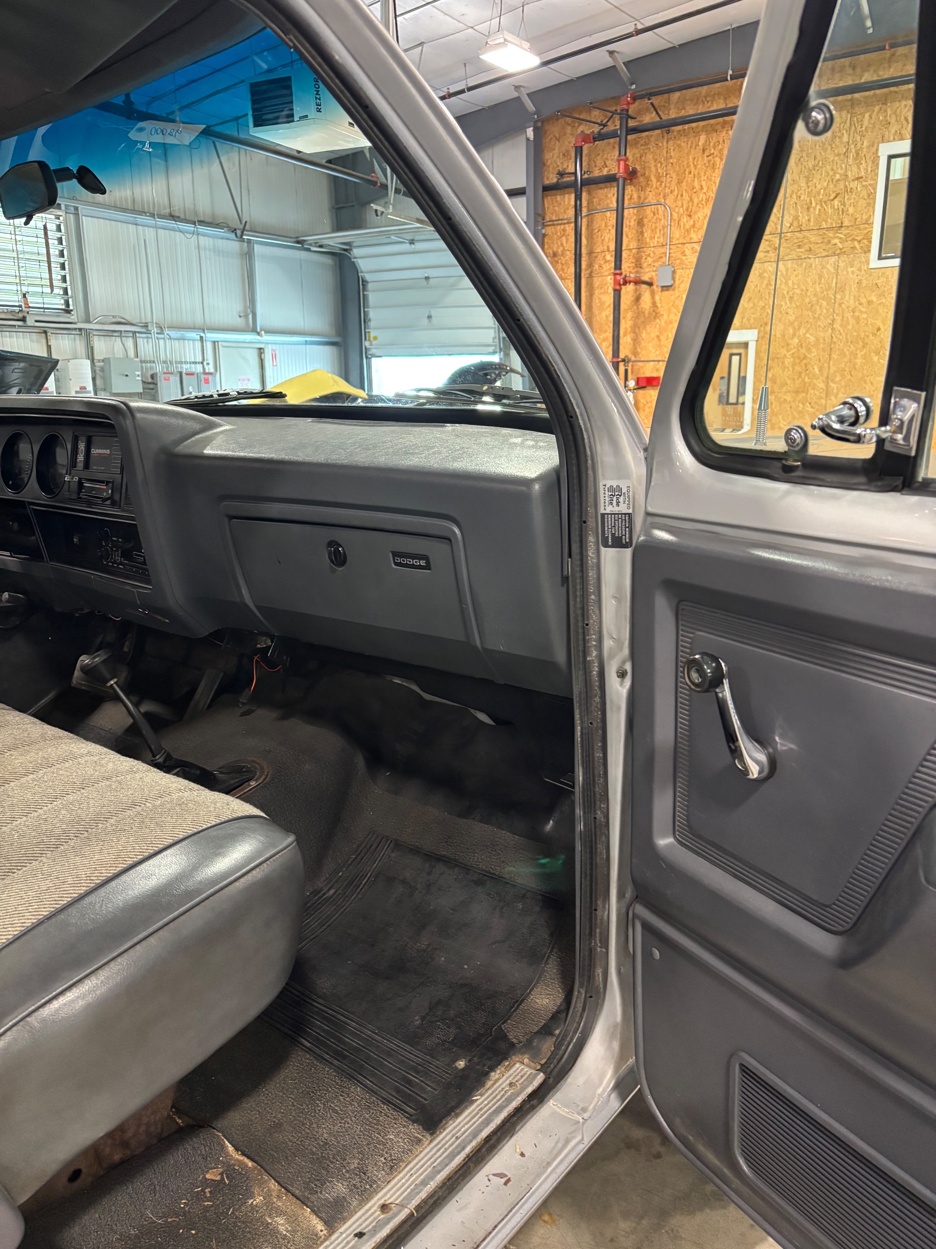 1990 Dodge Power Ram 250 thumbnail 7