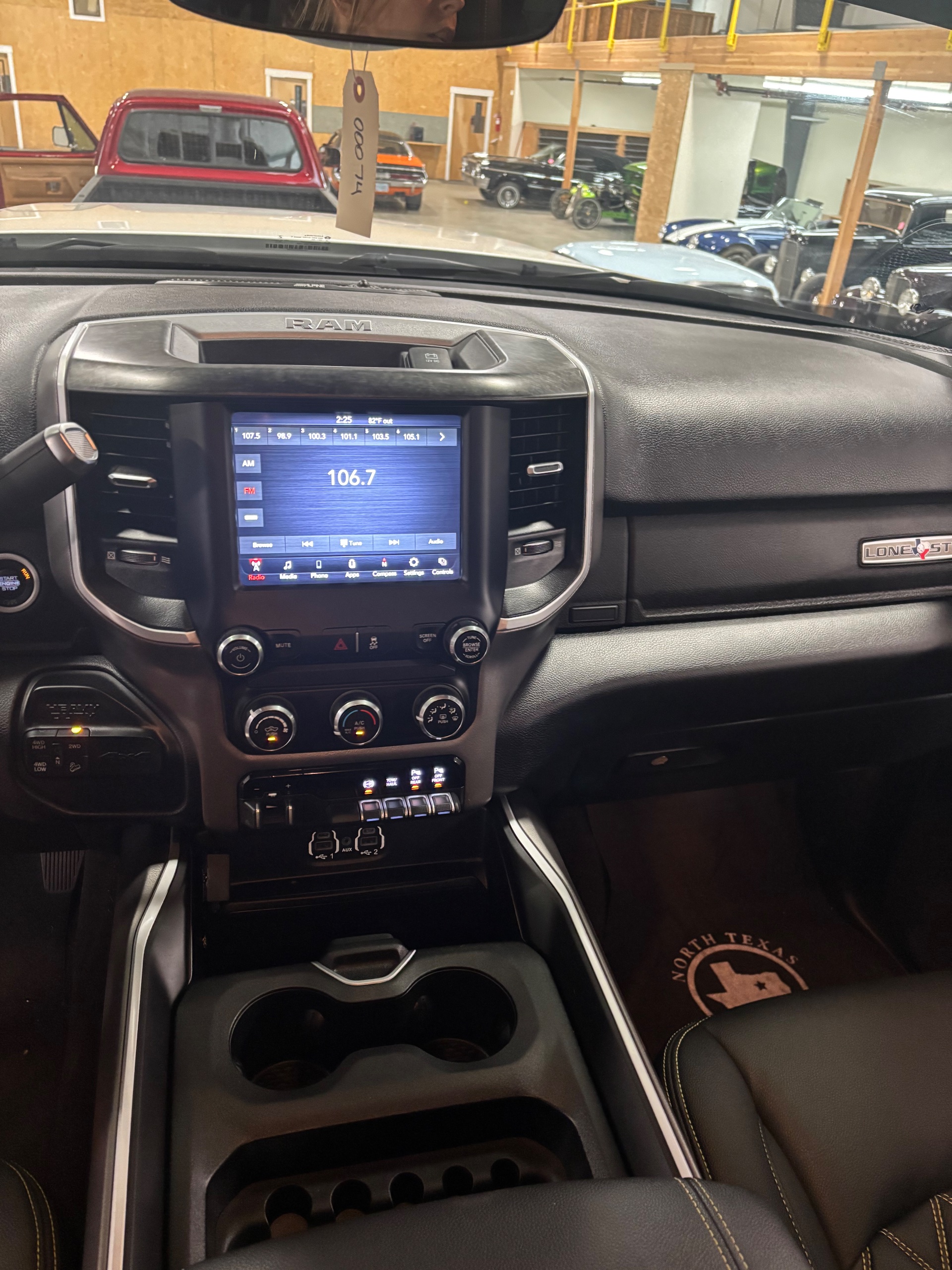 2021 Ram 2500 Lonestar Night Edition thumbnail 14
