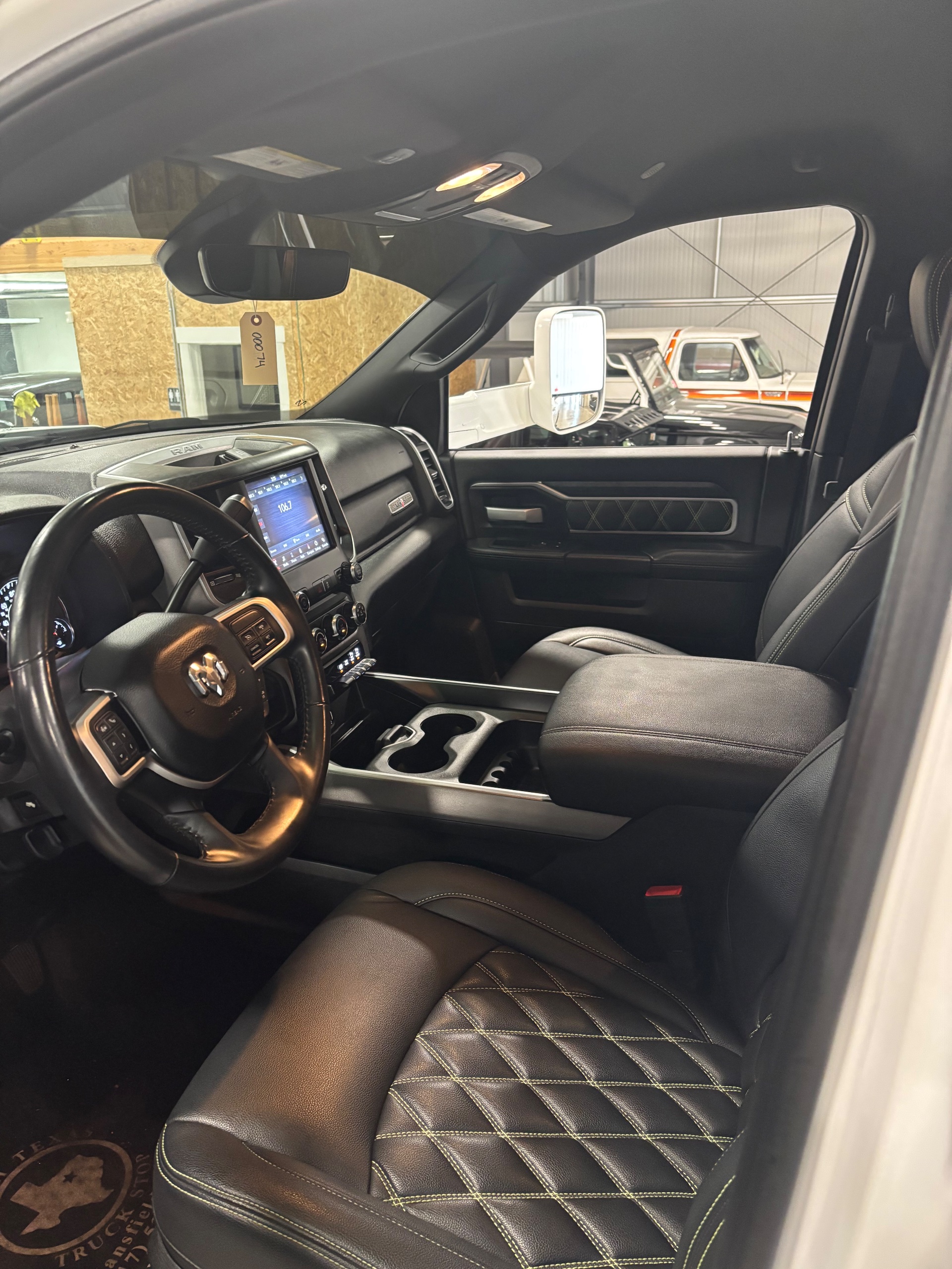2021 Ram 2500 Lonestar Night Edition thumbnail 16