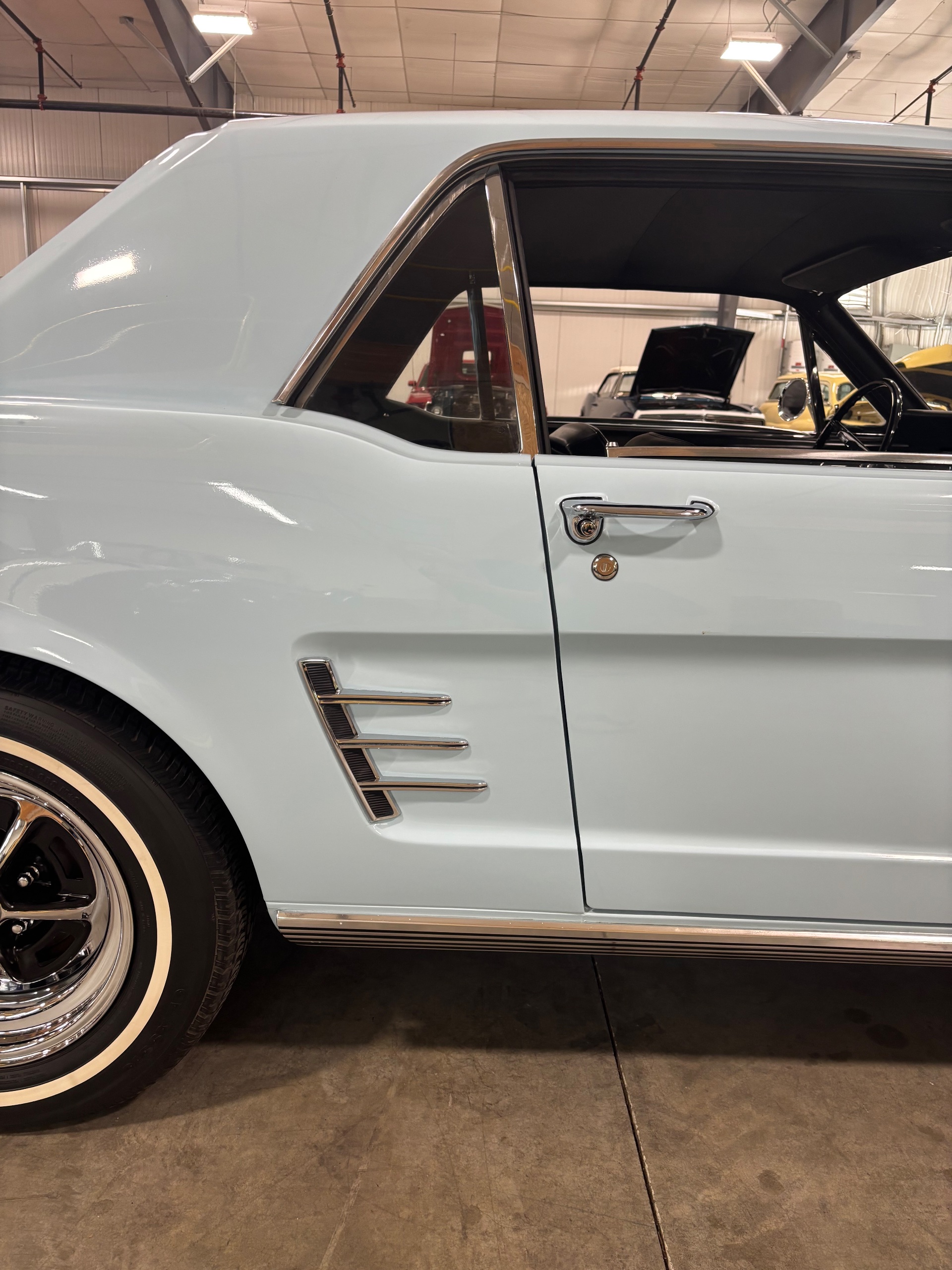 1966 Ford Mustang thumbnail 6