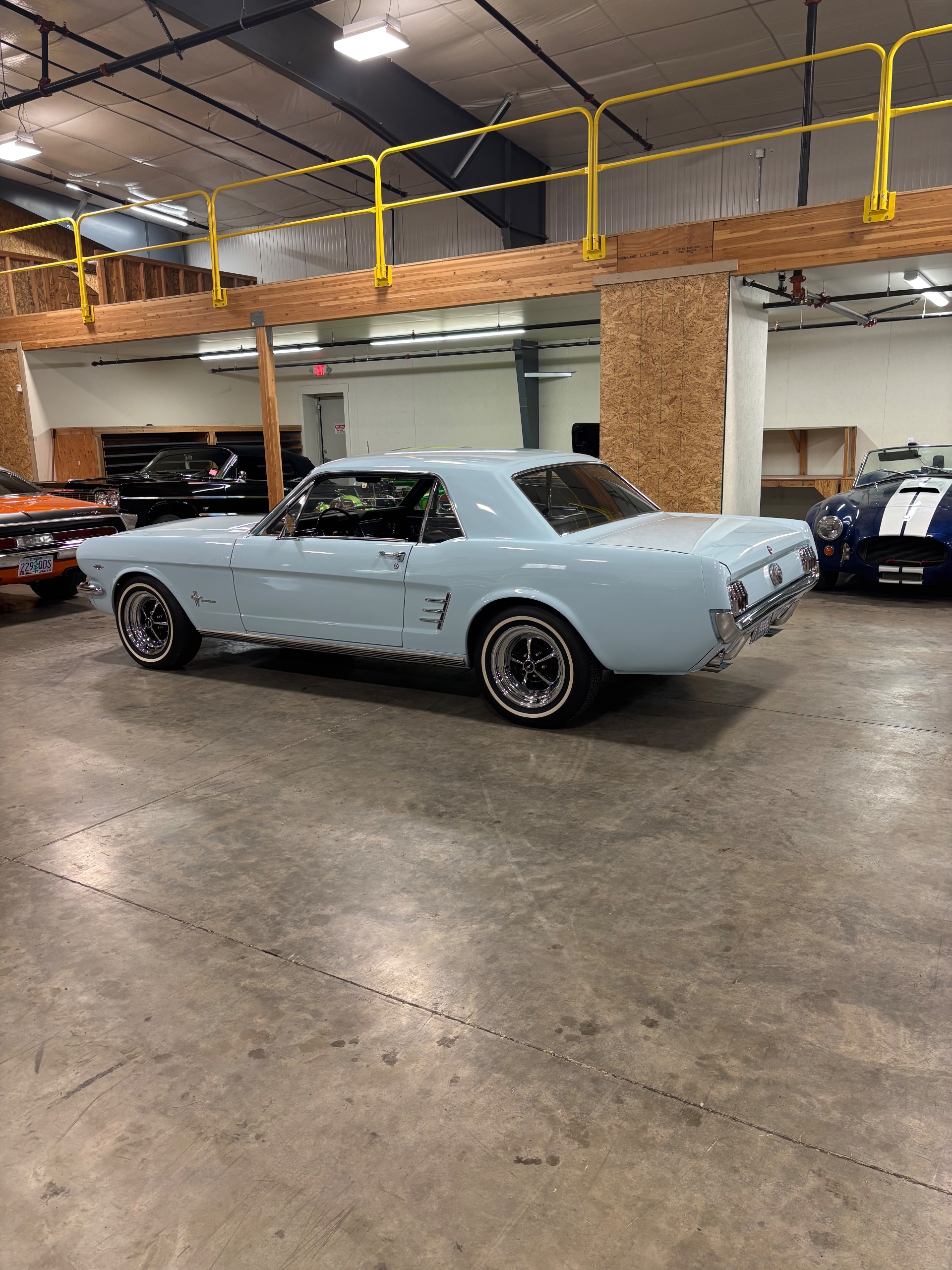 1966 Ford Mustang thumbnail 2