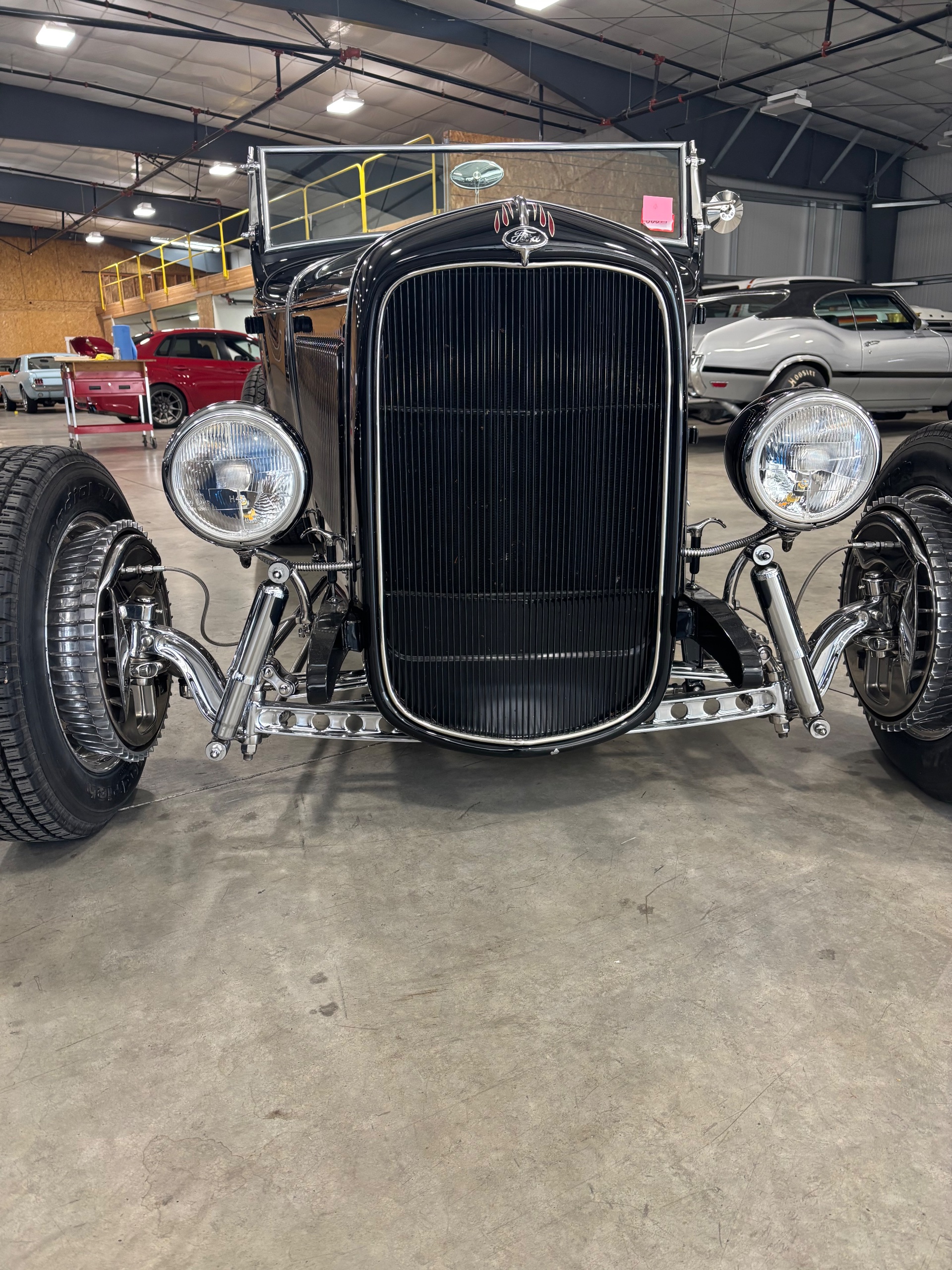 1931 Ford Convertible  thumbnail 3