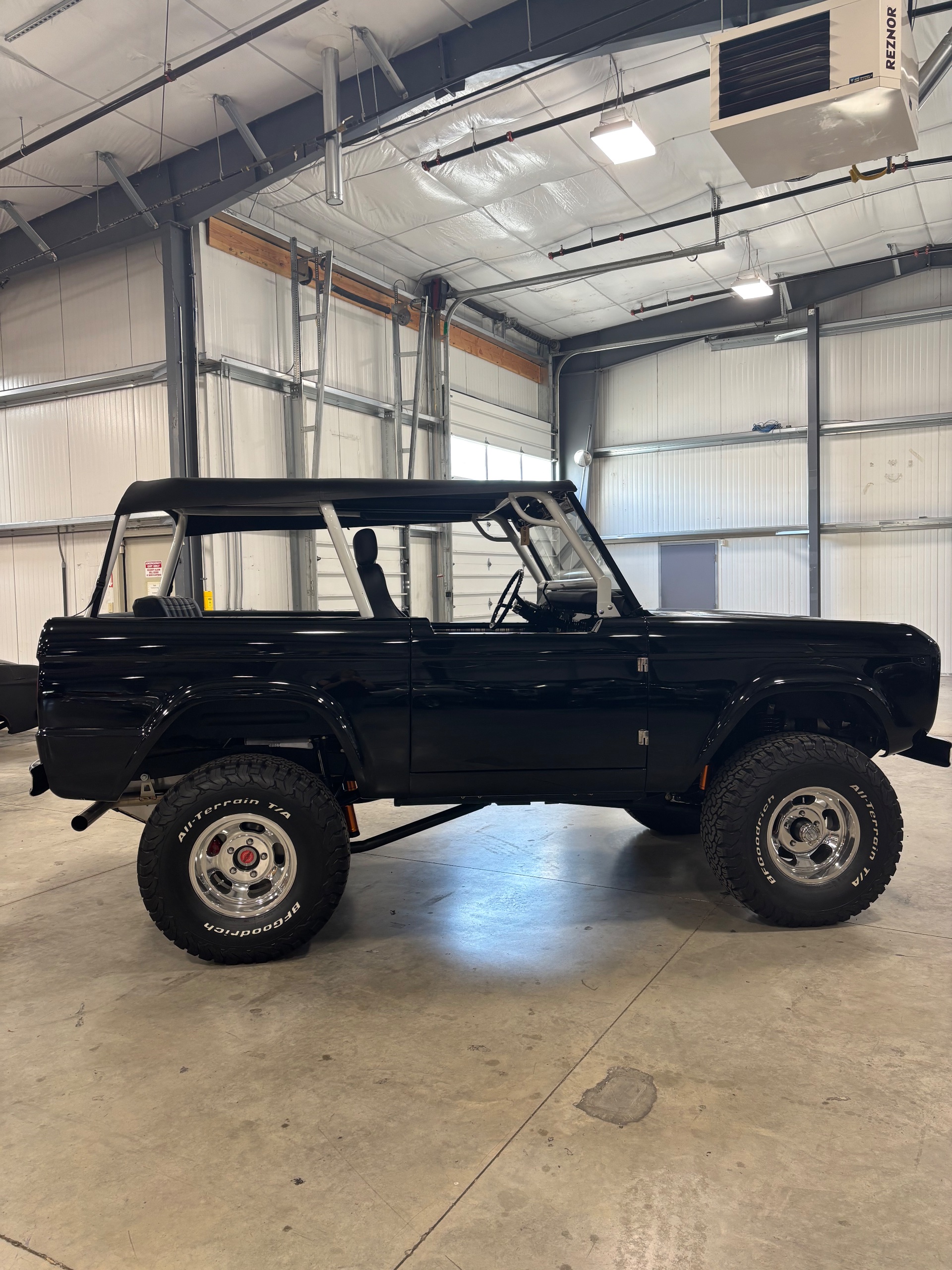 1968 Ford Bronco thumbnail 4