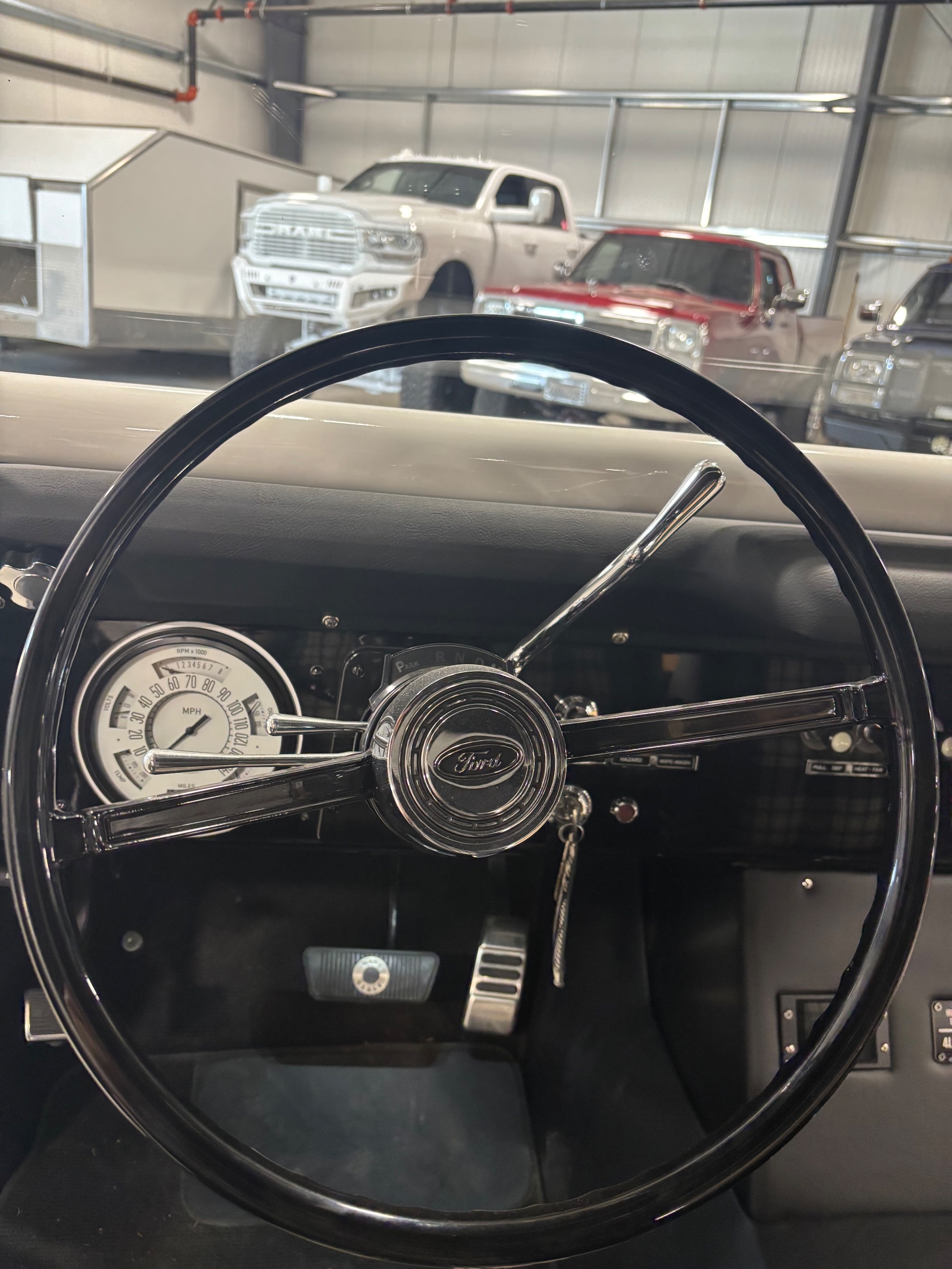 1968 Ford Bronco thumbnail 14