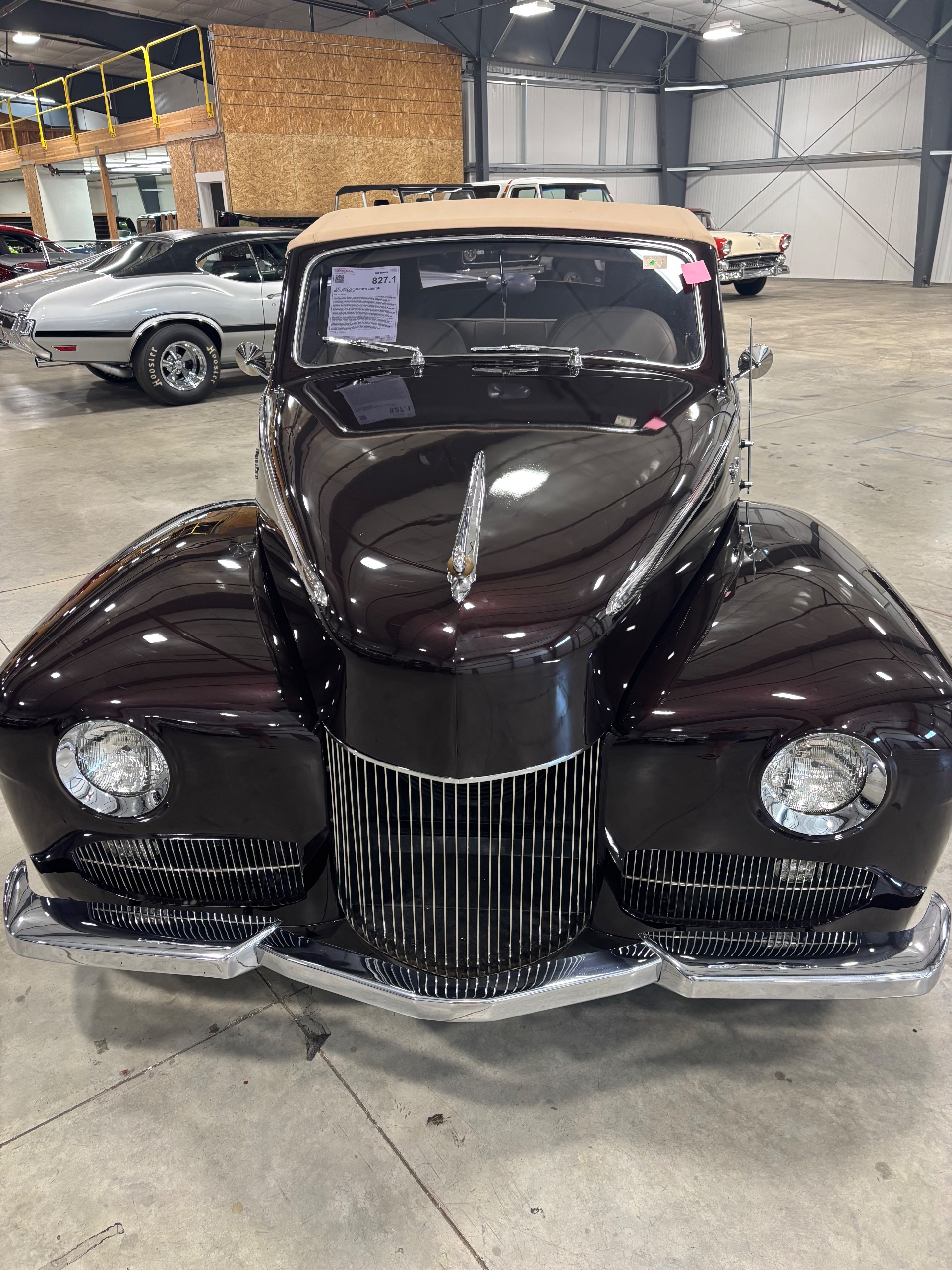 1947 Lincoln Zephyr Convertible  thumbnail 2