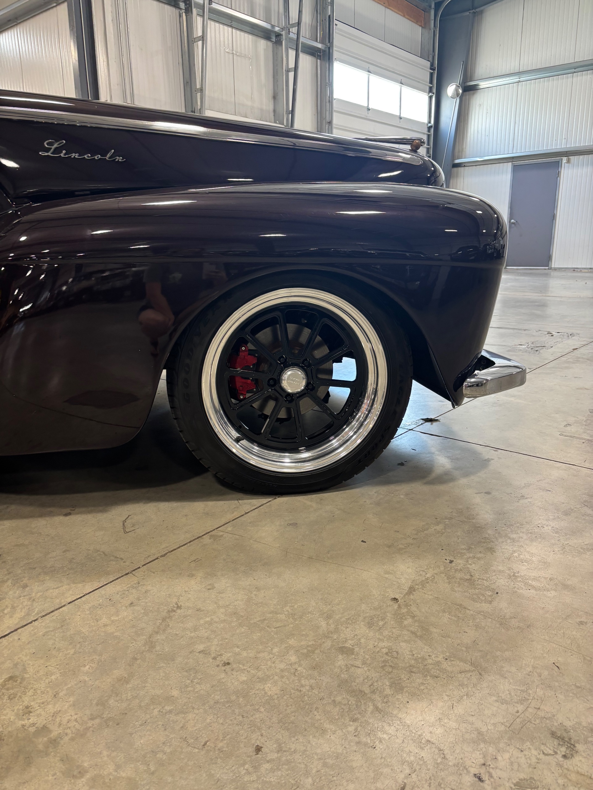 1947 Lincoln Zephyr Convertible  thumbnail 4