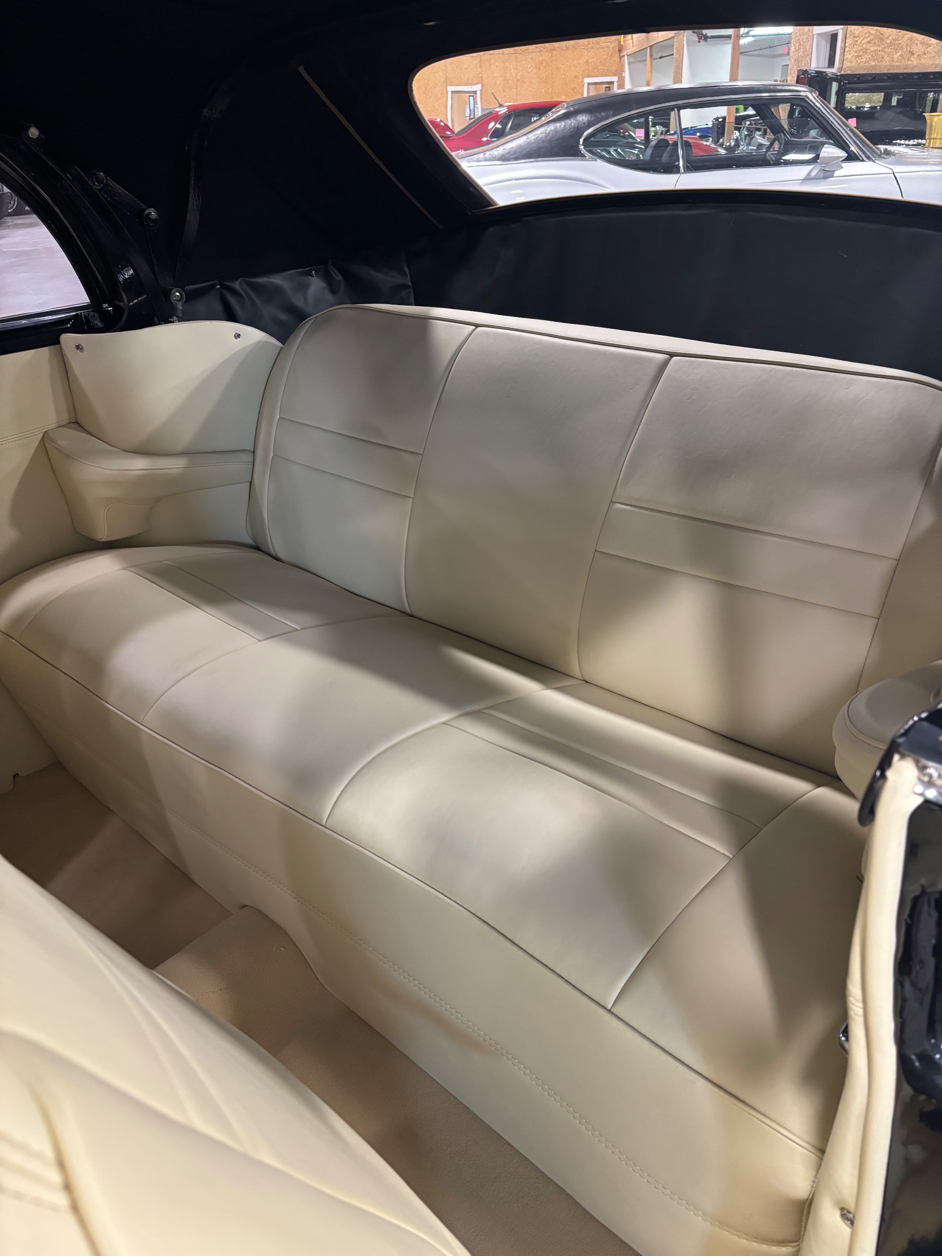1947 Lincoln Zephyr Convertible  thumbnail 13