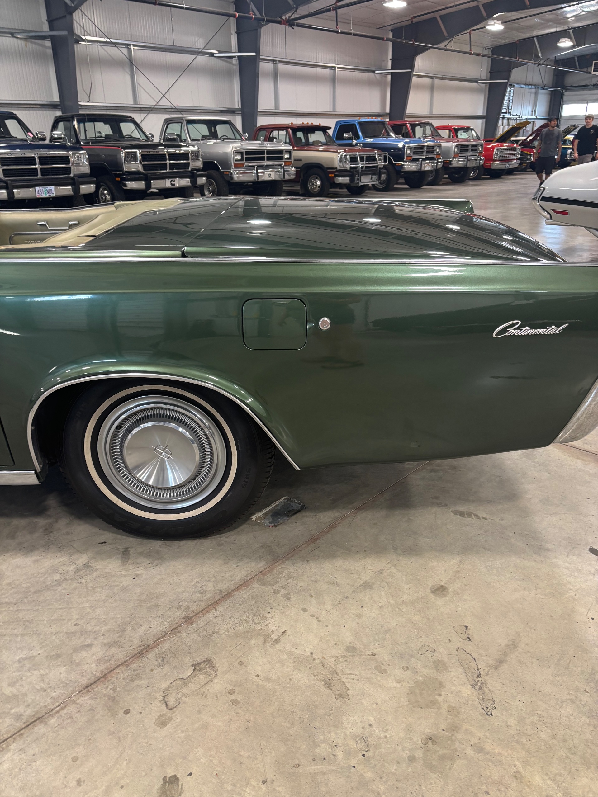 1966 Lincoln  Continental Convertible  thumbnail 2